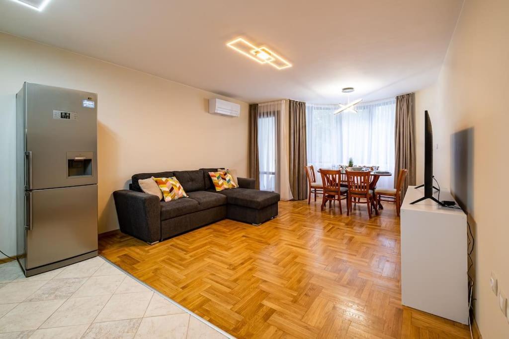 Varna Central 2Bdrm Apartment Экстерьер фото
