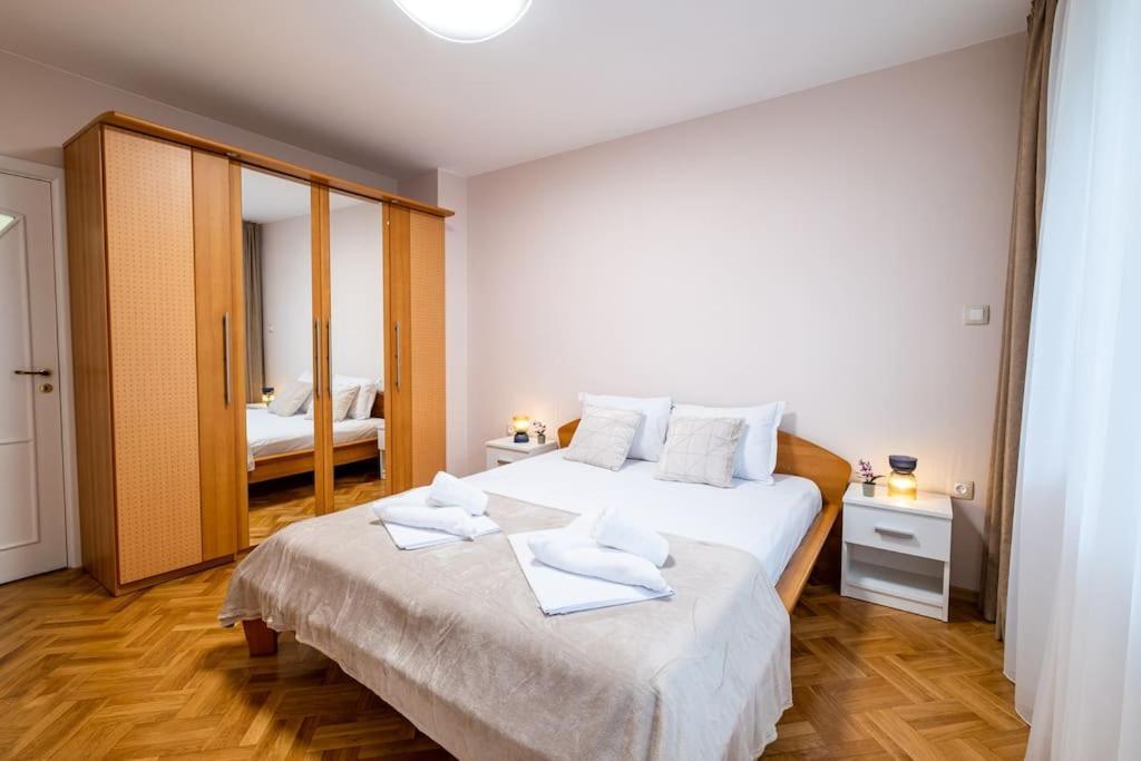 Varna Central 2Bdrm Apartment Экстерьер фото